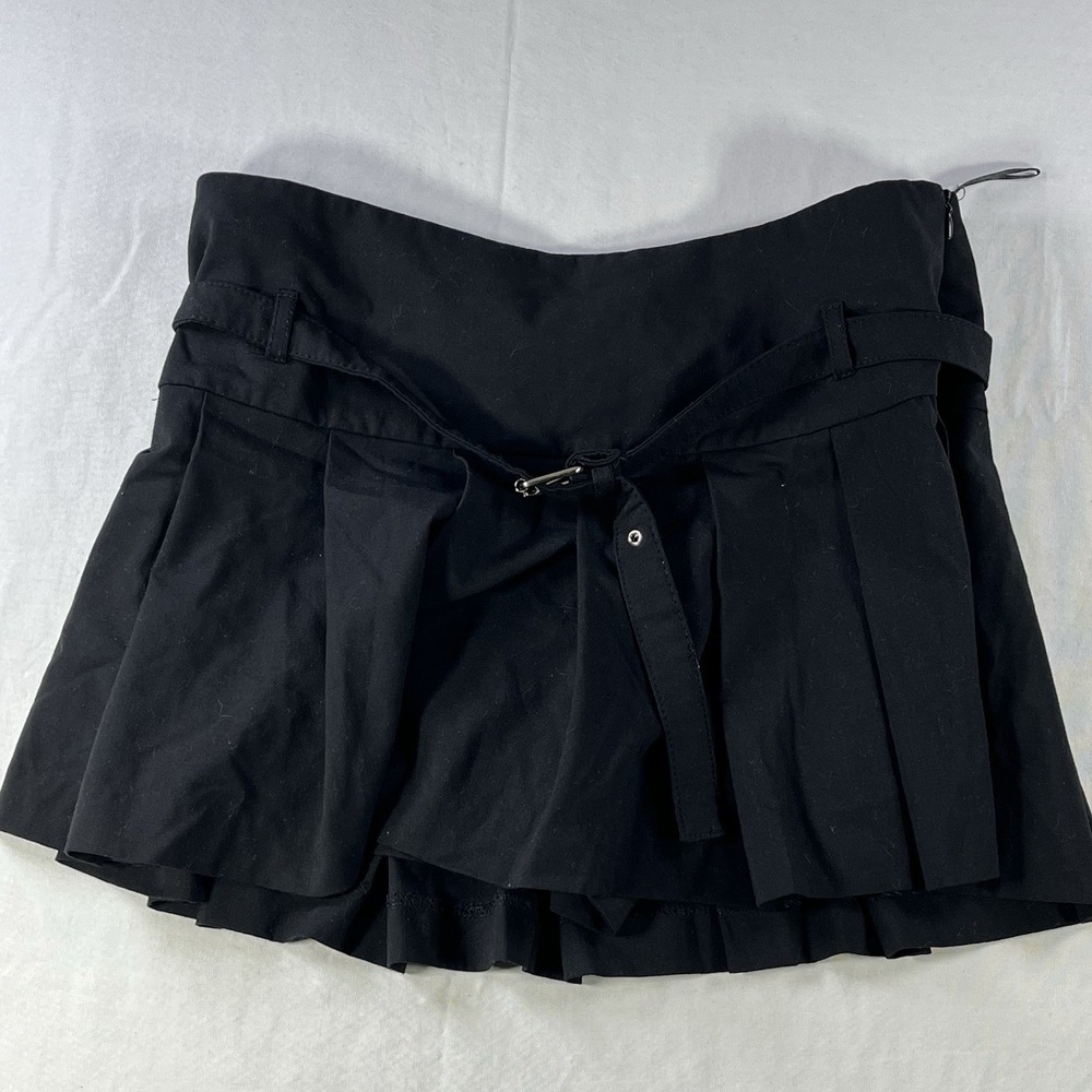 ZARA PLEATED BLACK MINI SKIRT BUCKLE BELT SIZE LARGE